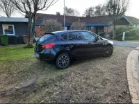 Gebraucht Opel Astra 140 PS (102 kW) 2012 Schwarz Kleinwagen