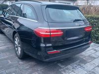 Second-hand Mercedes E200 184 CP (135 kW) 2017 Negru Break