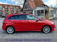 Gebraucht Mercedes B220 177 PS (130 kW) 2016 Rot Kleinwagen