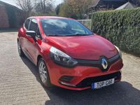 Gebraucht Renault Clio IV Life 73 PS (53 kW) 2016 Feuerrot Limousine