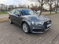 Gebraucht Audi A3 Sport 150 PS (110 kW) 2020 Grau Limousine