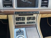 Gebraucht Jaguar XF 190 PS (139 kW) 2012 Blau Limousine