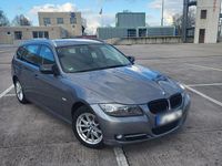 Gebraucht BMW 318 184 PS (135 kW) 2012 Silber Kombi