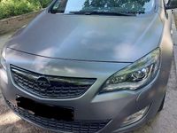 Gebraucht Opel Astra Innovation 179 PS (131 kW) 2011 Grau Kleinwagen
