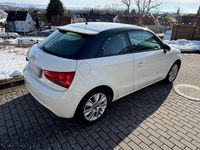 Gebraucht Audi A1 Attraction 86 PS (63 kW) 2011 Weiß Kleinwagen
