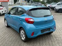 Gebraucht Hyundai i10 Trend 84 PS (61 kW) 2021 Blau (metallic) Kleinwagen