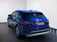 Gebraucht Audi Q4 e-tron Advanced 150 kW (204 PS) 2023 Blau SUV