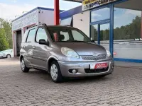 Gebraucht Toyota Yaris Verso 84 PS (61 kW) 2005 Grey metallic Van / Kleinbus