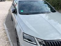 Gebraucht Skoda Octavia RS 184 PS (135 kW) 2020 Grau Kombi