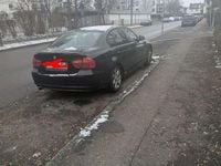 Gebraucht BMW 318 143 PS (105 kW) 2009 Schwarz Limousine
