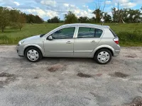 Używany Opel Astra 105 KM (77 kW) 2006 Szary Hatchback