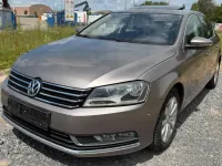 Gebraucht VW Passat 120 PS (88 kW) 2011 Grau Limousine
