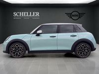 Second-hand Mini Cooper S Favoured 204 CP (150 kW) 2024 Verde Hatchback