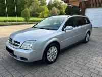 Second-hand Opel Vectra 155 CP (114 kW) 2004 Argintiu Break