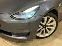 Usata Tesla Model 3 Long Range AWD 225 kW (306 CV) 2019 Blu Berlina