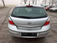 Gebraucht Opel Astra Edition+ 90 PS (66 kW) 2006 Starsilber iii m2 Kleinwagen