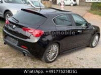 Gebraucht Alfa Romeo Giulietta 235 PS (172 kW) 2012 Schwarz Kleinwagen