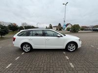 Gebraucht Skoda Octavia Ambition 140 PS (102 kW) 2014 Weiß Kombi