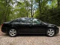 Gebraucht VW Jetta 105 PS (77 kW) 2008 Schwarz Limousine