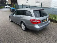 Gebraucht Mercedes E300 204 PS (150 kW) 2012 Silber Kombi
