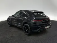 Gebraucht Porsche Macan Basis 265 PS (194 kW) 2022 Schwarz SUV