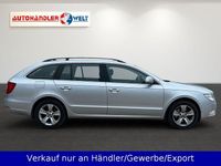 Gebraucht Skoda Superb 140 PS (102 kW) 2011 Silber Kombi