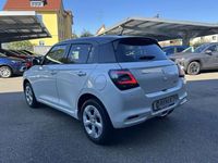 Gebraucht Suzuki Swift Comfort 83 PS (61 kW) 2025 Pure white/dach grau Kleinwagen