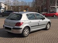Gebraucht Peugeot 307 80 PS (58 kW) 2004 Silber Kleinwagen