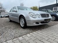 Gebraucht Mercedes E220 150 PS (110 kW) 2002 Grau Limousine