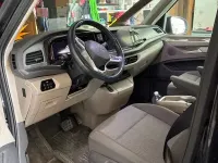 Second-hand VW Multivan Life 150 CP (110 kW) 2023 Negru Monovolum
