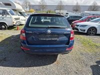 Gebraucht Skoda Octavia Ambition 105 PS (77 kW) 2014 Blau Kleinwagen