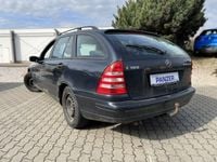 Gebraucht Mercedes C180 143 PS (105 kW) 2004 Smaragdschwarz Kombi