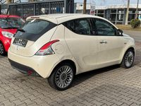 Gebraucht Lancia Ypsilon S 86 PS (63 kW) 2011 Weiß Kleinwagen