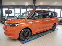 Gebraucht VW Multivan Style 150 PS (110 kW) 2024 Orangekeine angabe Van