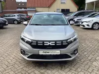 Gebraucht Dacia Sandero Expression 91 PS (66 kW) 2023 Moonstonegrau Kleinwagen