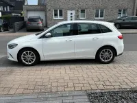 Gebraucht Mercedes B200 163 PS (119 kW) 2019 Weiß Van / Kleinbus