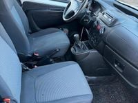 Gebraucht Peugeot Bipper 80 PS (58 kW) 2010 Weiß Van / Kleinbus