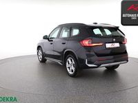 Gebraucht BMW X1 xLine 150 PS (110 kW) 2023 Saphirscharz SUV