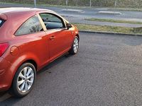 Gebraucht Opel Corsa Edition 69 PS (50 kW) 2011 Rot Kleinwagen