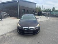 Gebraucht Opel Astra Sport 125 PS (91 kW) 2011 Braun Limousine