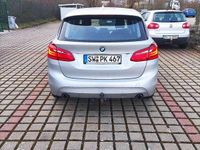 Gebraucht BMW 220 Advantage 190 PS (139 kW) 2017 Silber Kombi