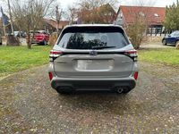 Neu Subaru Forester Active 136 PS (100 kW) 2026 Grau SUV