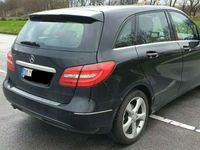 gebraucht Mercedes B180 CDI*Exklusive Paket *Kamera*Leder*Navi*Led