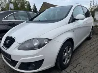 Gebraucht Seat Altea XL 105 PS (77 kW) 2012 Weiß Van / Kleinbus