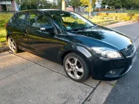 Gebraucht Kia ProCeed 128 PS (94 kW) 2011 Schwarz Kleinwagen