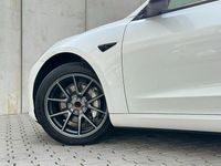 Gebraucht Tesla Model 3 Standard Range 239 kW (325 PS) 2021 Weiß Limousine