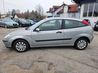 Gebraucht Ford Focus Trend 101 PS (74 kW) 2004 Silber Limousine