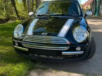 Używany Mini Cooper 116 KM (85 kW) 2002 Czarny Hatchback