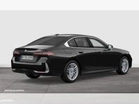 Neu BMW 520 190 PS (139 kW) 2026 Schwarz (black sapphire) Limousine
