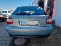 Gebraucht Audi A3 Attraction 125 PS (91 kW) 2001 Blau Kleinwagen